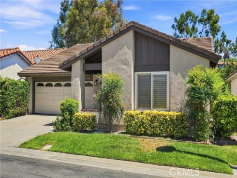 27754 Via Rodrigo , Mission Viejo, CA