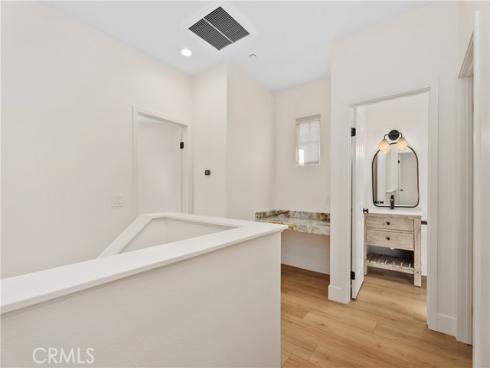 252 Knoll Lake , Mission Viejo, CA