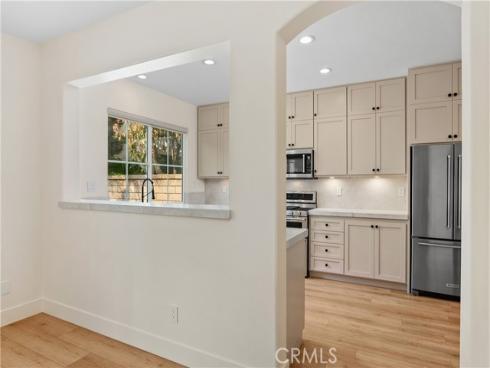 252 Knoll Lake , Mission Viejo, CA