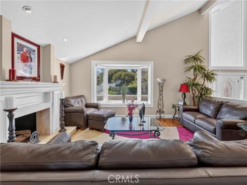 22852 Buendia , Mission Viejo, CA