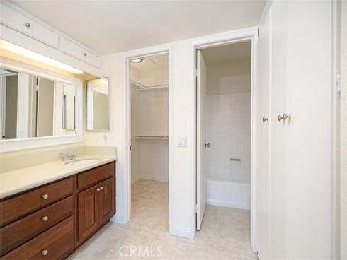 26121 La Real E4 , Mission Viejo, CA