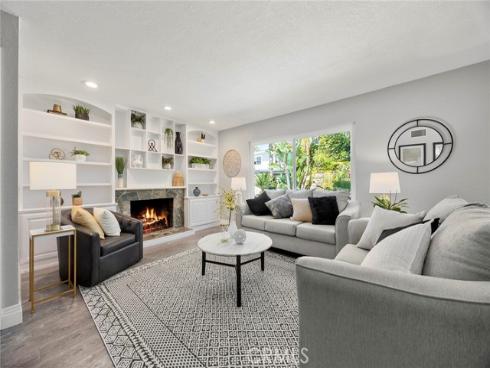24843 Via Santa Cruz , Mission Viejo, CA