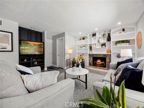 24843 Via Santa Cruz , Mission Viejo, CA