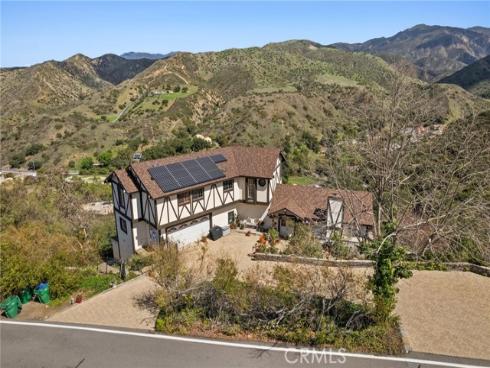 28061  Modjeska Grade  , Modjeska Canyon, CA