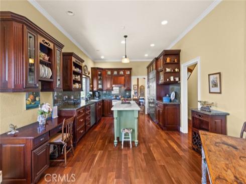 28061  Modjeska Grade  , Modjeska Canyon, CA