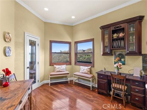 28061  Modjeska Grade  , Modjeska Canyon, CA