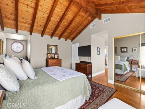 28061  Modjeska Grade  , Modjeska Canyon, CA