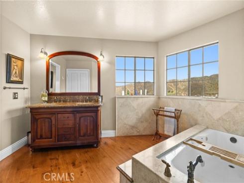 28061  Modjeska Grade  , Modjeska Canyon, CA