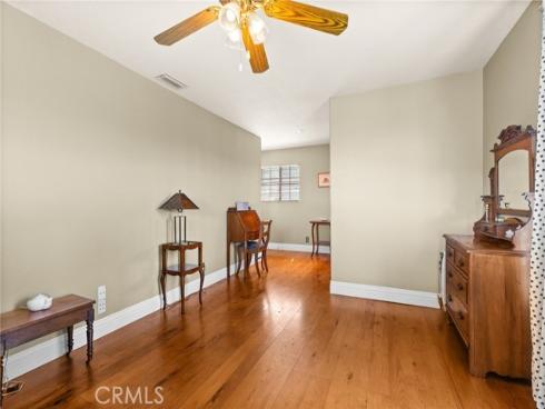 28061  Modjeska Grade  , Modjeska Canyon, CA