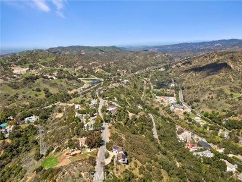 28061  Modjeska Grade  , Modjeska Canyon, CA