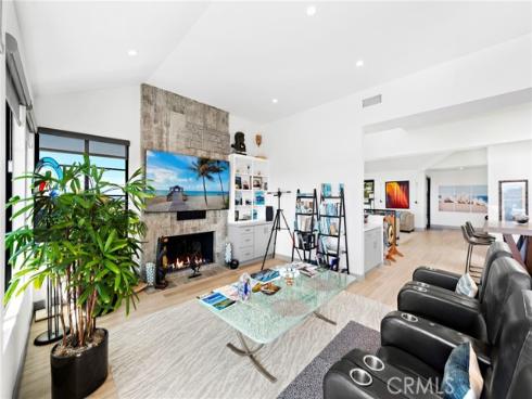 17 Monaco , Newport Beach, CA