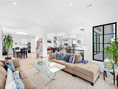 17 Monaco , Newport Beach, CA