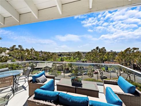 17 Monaco , Newport Beach, CA