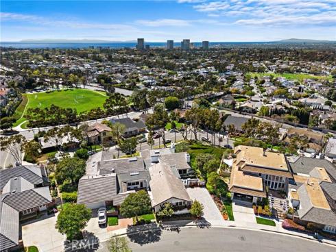 17 Monaco , Newport Beach, CA