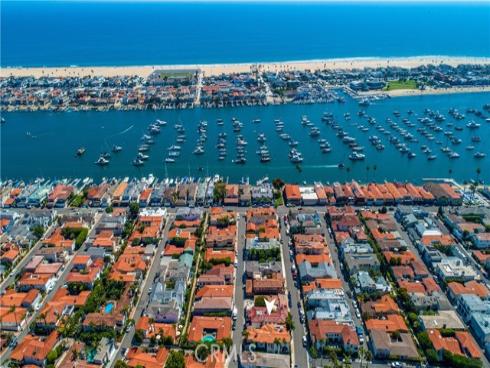 126 Via Koron , Newport Beach, CA