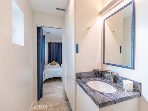 417 E Balboa Boulevard, Newport Beach, CA