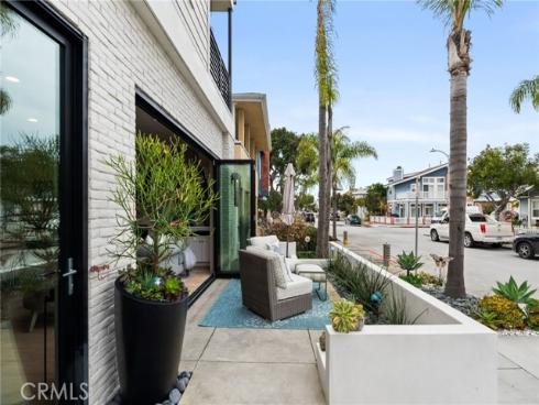 115 E Bay Avenue, Newport Beach, CA