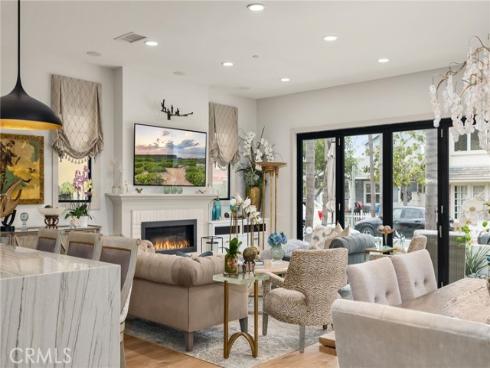 115 E Bay Avenue, Newport Beach, CA