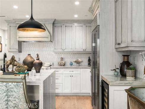 115 E Bay Avenue, Newport Beach, CA