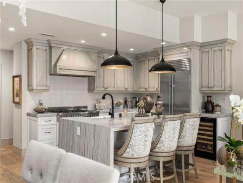 115 E Bay Avenue, Newport Beach, CA