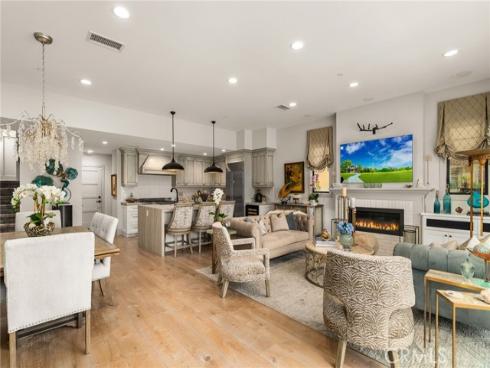 115 E Bay Avenue, Newport Beach, CA