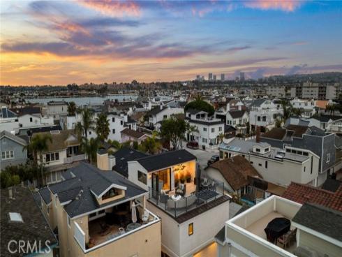 115 E Bay Avenue, Newport Beach, CA