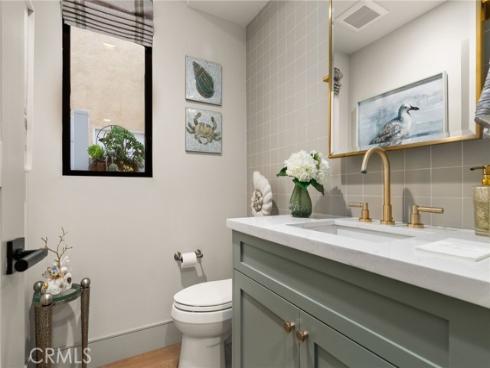 115 E Bay Avenue, Newport Beach, CA