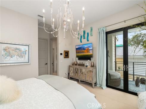 115 E Bay Avenue, Newport Beach, CA