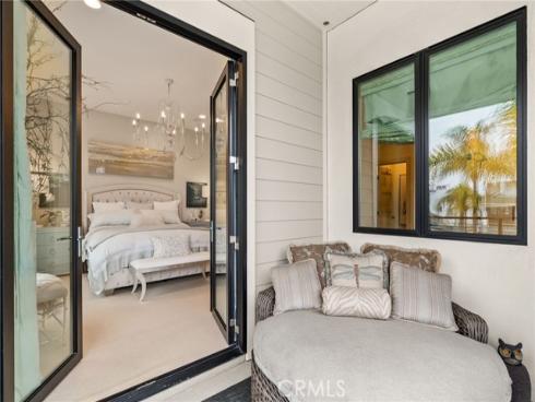 115 E Bay Avenue, Newport Beach, CA