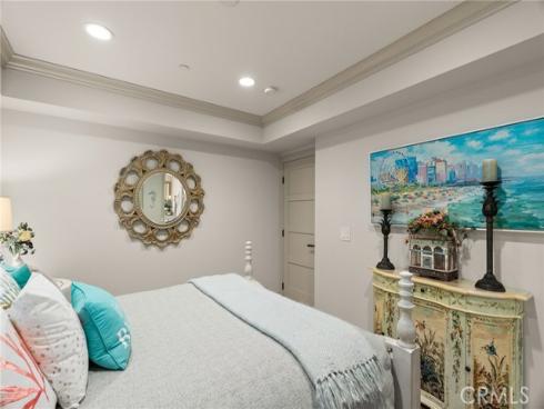 115 E Bay Avenue, Newport Beach, CA