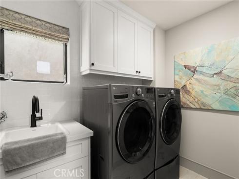 115 E Bay Avenue, Newport Beach, CA