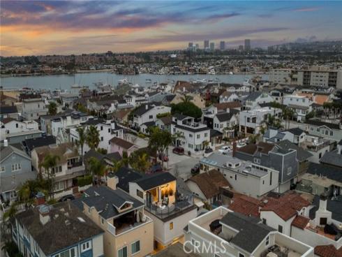 115 E Bay Avenue, Newport Beach, CA