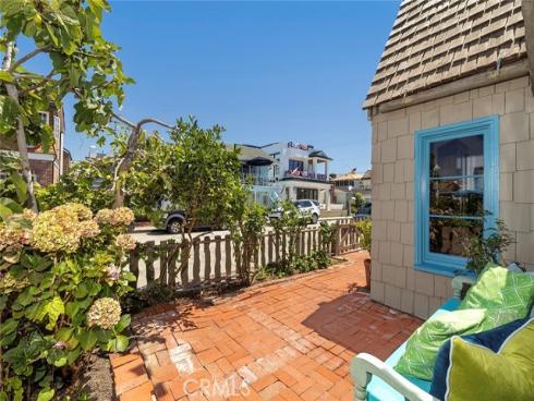 115 Apolena Avenue, Newport Beach, CA