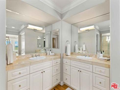 506 W Oceanfront  2 , Newport Beach, CA