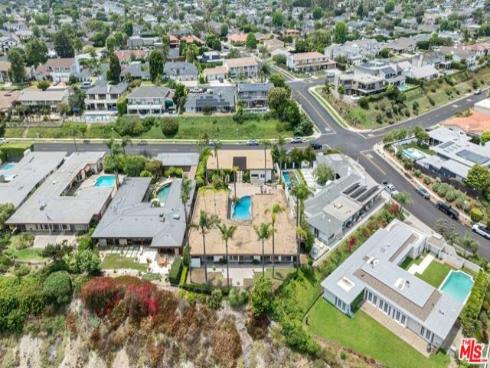 1542 Galaxy Drive, Newport Beach, CA