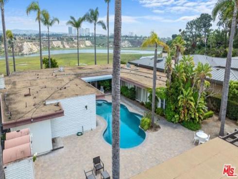 1542 Galaxy Drive, Newport Beach, CA