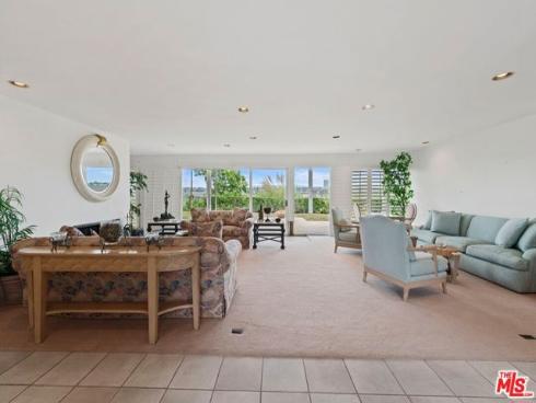 1542 Galaxy Drive, Newport Beach, CA