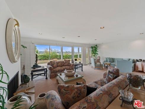 1542 Galaxy Drive, Newport Beach, CA