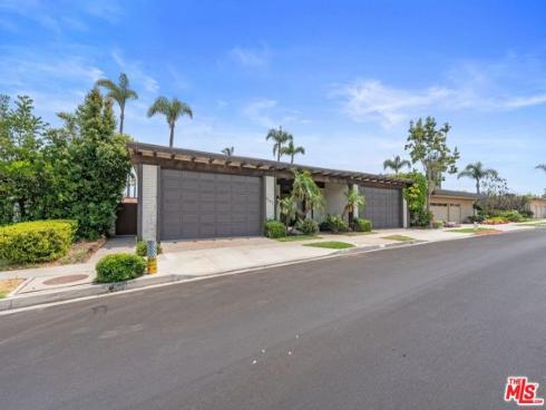 1542 Galaxy Drive, Newport Beach, CA