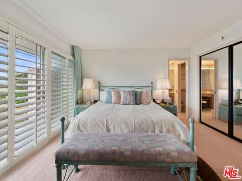 1542 Galaxy Drive, Newport Beach, CA