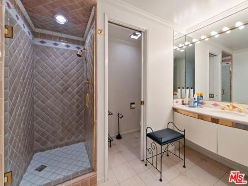 1542 Galaxy Drive, Newport Beach, CA