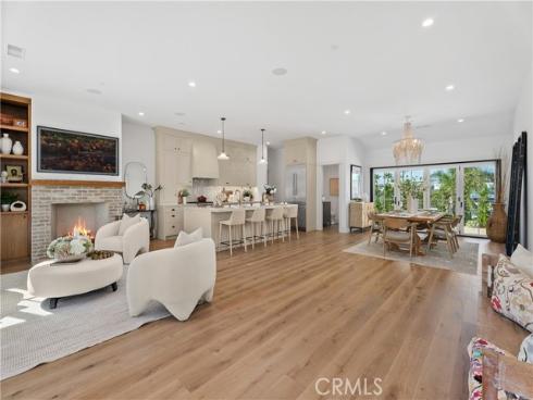 337 Holmwood Drive, Newport Beach, CA