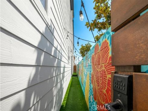 204 44th Street, Newport Beach, CA