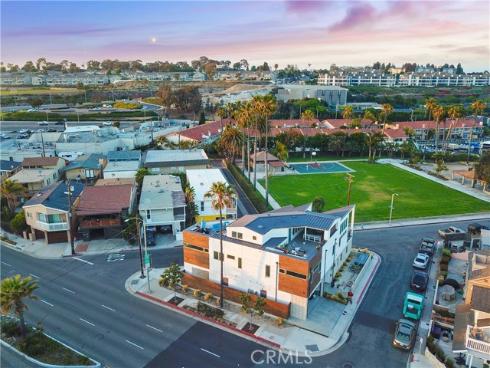 4405 Channel Place, Newport Beach, CA