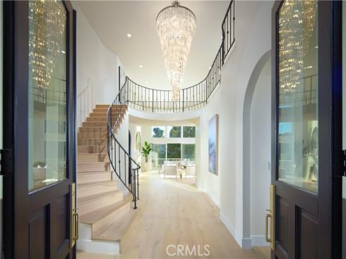 1  Rue Du Parc  , Newport Beach, CA