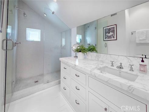 1111 E Balboa Boulevard, Newport Beach, CA