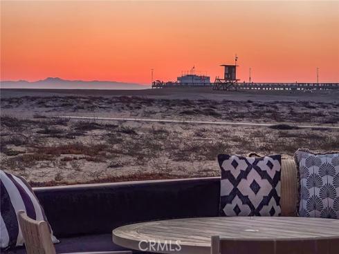 1111 E Balboa Boulevard, Newport Beach, CA