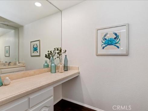 7 Northampton 104 Court, Newport Beach, CA