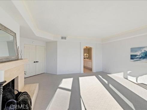 7 Northampton 104 Court, Newport Beach, CA