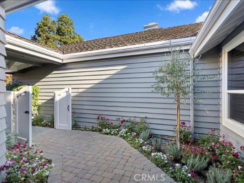 7 Northampton 104 Court, Newport Beach, CA